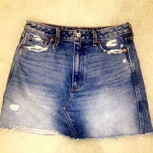 Abercrombie denim mini skirt Size 8